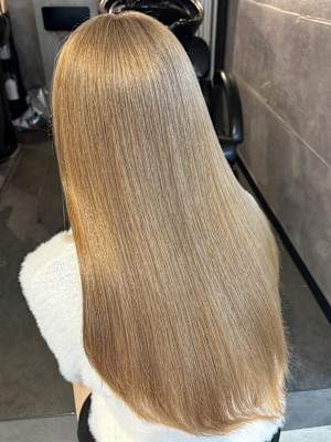 《鈴木茉奈》ミルクティーベージュ/wブリーチ/大宮