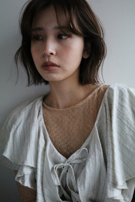 抜け感ウェーブボブ×シースルーバング