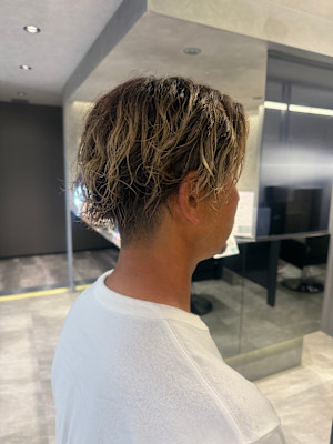 ブリーチ履歴あり！メンズ・スパイラルパーマ☆