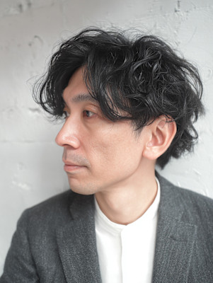 クシャッとかわいげ大人パーマスタイル