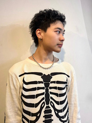 スパイキーショート　くせ毛カット　ナチュラルカーリー　短髪