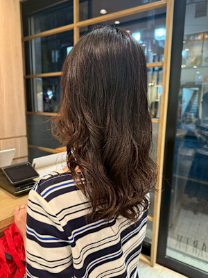 セットが楽になるレイヤーデジタルパーマ【三軒茶屋】