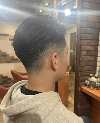 清潔感と男らしさを両立したベリーショート【196スタイル】