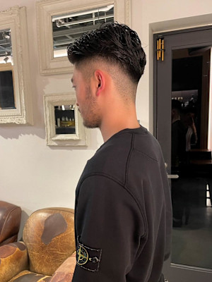 フェードカット×フェザーパーマ