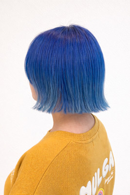 推しカラーにも◎ブルーとボブ