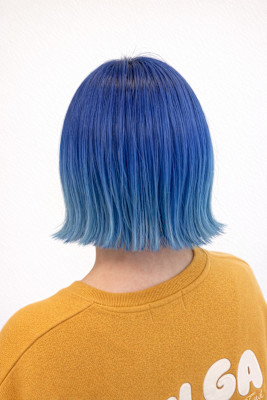 推しカラーにも◎ブルーとボブ
