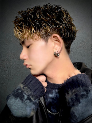 men's salon Ano. 大分中央町店【アノ】