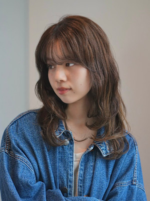 ミディアムレイヤー・ボブ/絶壁解消/２０代/３０代/長め 
