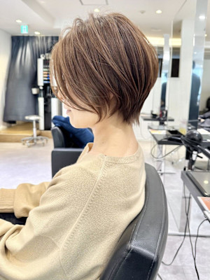 30代40代50代ショート白髪ぼかし銀座丸みくびれ井