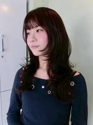 ナチュラルレイヤー×くびれミディ