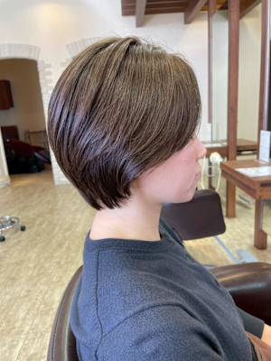 ショートカット/毛流れショート/ベージュ系カラー