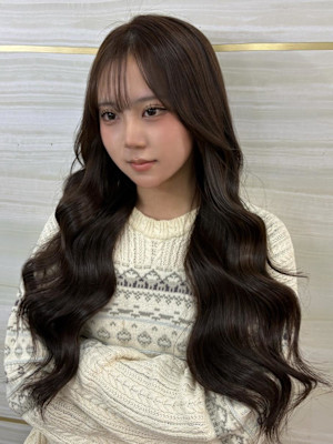 《鈴木茉奈》オリーブブラウン/ダブルカラー/外巻き