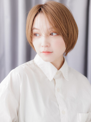 ハイトーンカラーイメチェン小顔マッシュショート10代20代