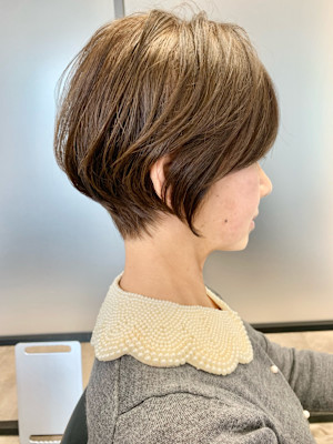 髪質改善大人ショート＆白髪ぼかし専門店 altru 池袋