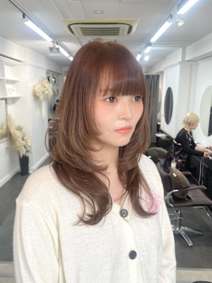 オリーブブラウン/セミロングレイヤー/くびれミディアム