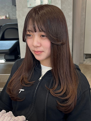 柔らかブラウン×レイヤーカット