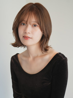 切りっぱなしショート・ボブ/絶壁解消/前髪あり/20代