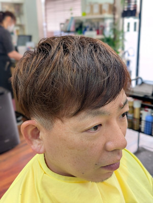 30代・40代メンズ必見。 自然にキマる白髪ぼかし