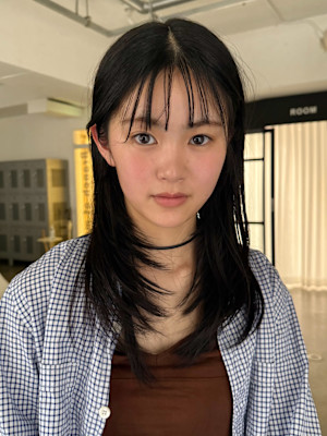 フェイスレイヤー セミロング