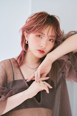 コーラルピンク×ウルフレイヤー