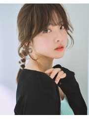 タイトポニーテールヘアアレンジセミロングヘア