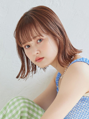 外ハネAラインボブ