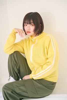 ナチュラルストレートのショートボブ