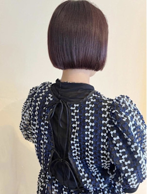 襟足ギリギリのパッっとボブ20代/30代/40代