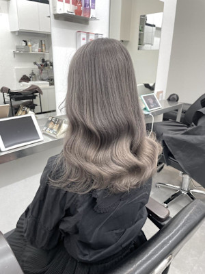 ミルクティーグレージュ