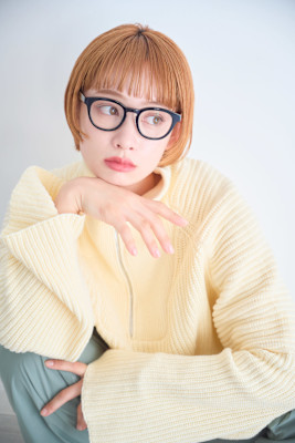 シンプルながら目を引くショートボブ