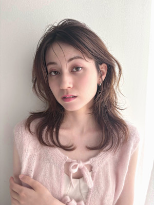 ナチュラルくびれレイヤー×シースルーバング