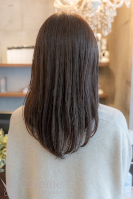 シースルーバング大人ガーリーミディアムレイヤーカット黒髪美髪