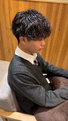 人気のメンズ波巻きパーマ