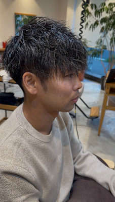 初めてでも挑戦しやすいツイストパーマ