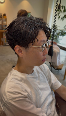 朝のセットがラクになるメンズパーマ  