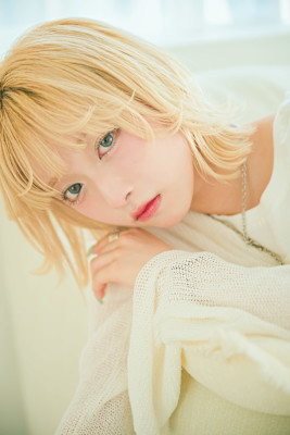 束感ブロンドボブウルフ