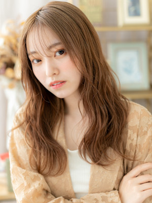 艶髪ミルクブラウンバタフライレイヤーカット　韓国巻きb