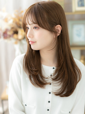 ミルクティーブラウン小顔ハイレイヤーカット　顔周りカットb