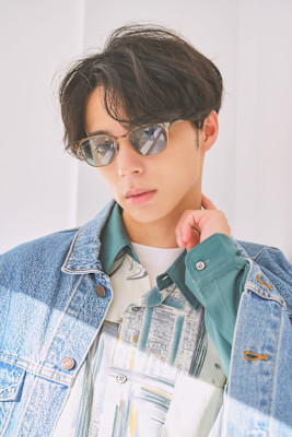 センターパート波巻きスパイラル