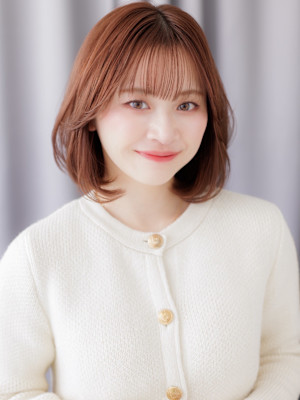 ミルクティーベージュブリーチなし大人美人丸みボブ30代40代