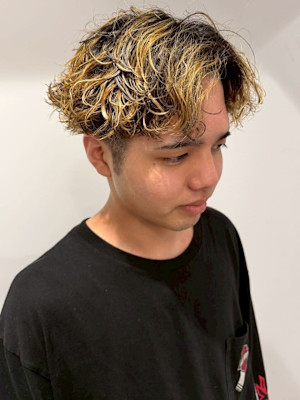 ブリーチ メンズパーマ シャドウパーマ ツーブロック 20代