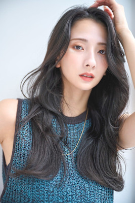 艶髪ウェーブブルーブラックロング