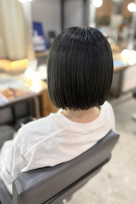 オリーブカラー/顎下ボブ