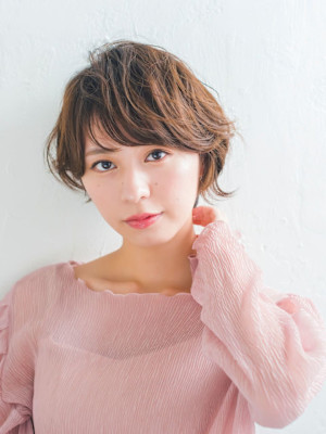 フェミニンショートボブ