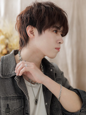 波打ちパーマサーフカールフェザーショート　ダウンパーマb