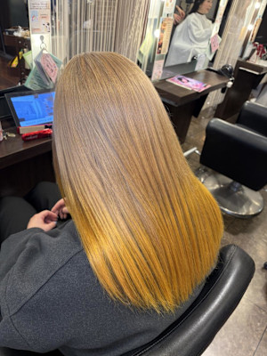 ハイトーン✖ビビットイエローグラデーション