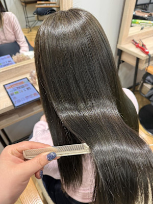 透明感！オリーブベージュ