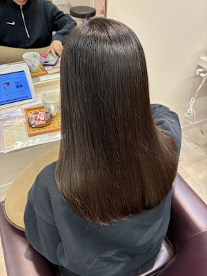 ツヤツヤサラサラになれる縮毛矯正