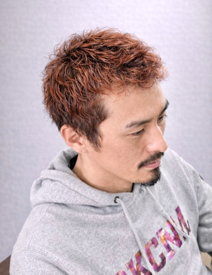 ナチュラルショート×赤髪