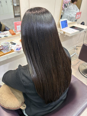ツヤツヤサラサラ縮毛矯正！